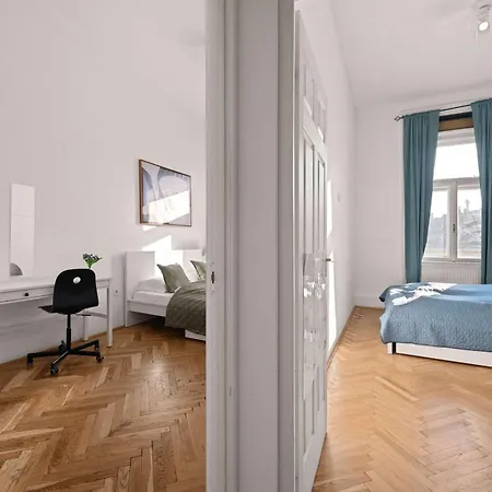 Apartment Designer 4br 2 Baths Jewish Quarter Heart Budapest