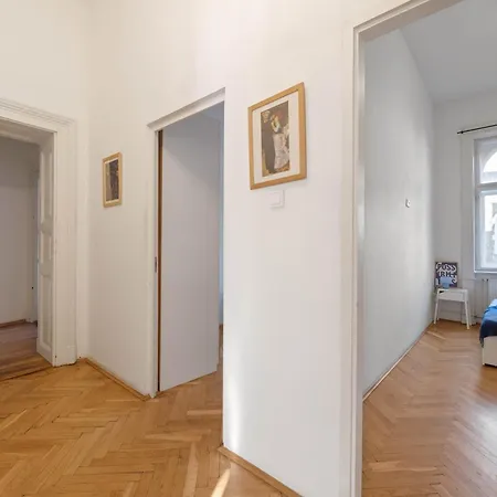 Designer 4br 2 Baths Jewish Quarter Heart *