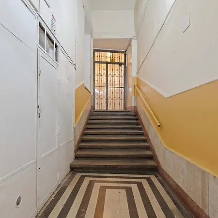 Designer 4br 2 Baths Jewish Quarter Heart Budapest